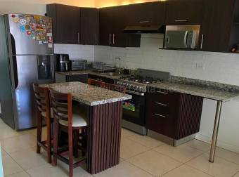 Venta  Casa de 2 habitaciones con amenidades en Alajuela #27-222 GS