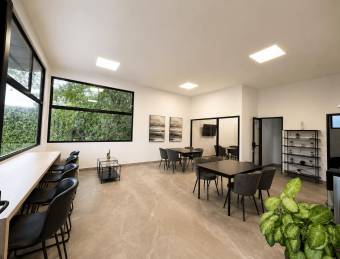 CASA EN VENTA RECIÉN CONSTRUIDA, LISTA PARA ESTRENAR EN HEREDIA.
