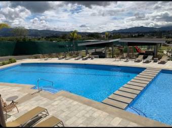 SE ALQUILA HERMOSA CASA EN CONDOMINIO RESERVA MORAVIA!