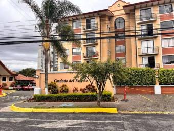 Venta de Apartamento en URUCA-San José. RAH 27-84