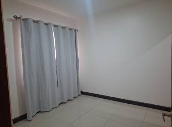 Se vende linda casa de una sola planta en La Floretsa