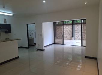 Se vende linda casa de una sola planta en La Floretsa