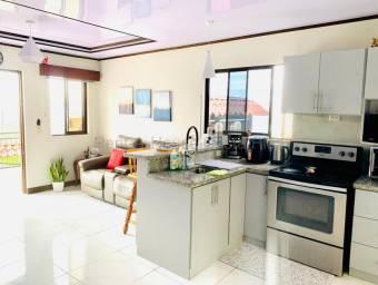 Venta de Casa en Alvarado-Pacayas de Cartago. RAH 27-216