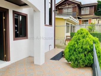 Venta de Casa en Alvarado-Pacayas de Cartago. RAH 27-216