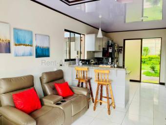 Venta de Casa en Alvarado-Pacayas de Cartago. RAH 27-216