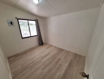 ALQUILER DE CASA EN BRASIL DE MORA 3 HABITACIONES
