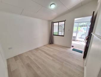 ALQUILER DE CASA EN BRASIL DE MORA 3 HABITACIONES