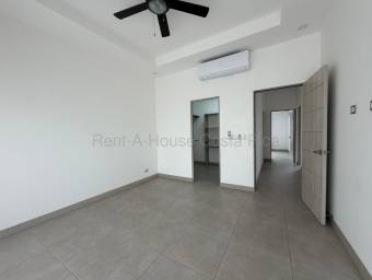 Alquiler de Casa en Escazú-San Rafael. RAH 27-221