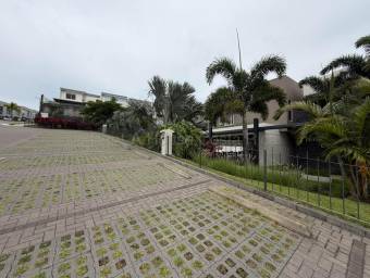 Alquiler de Casa en Escazú-San Rafael. RAH 27-221