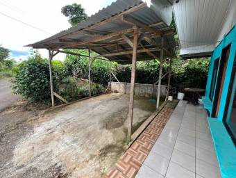Venta de Casa en El Guarco-Patio de Agua, Cartago. RAH 27-233
