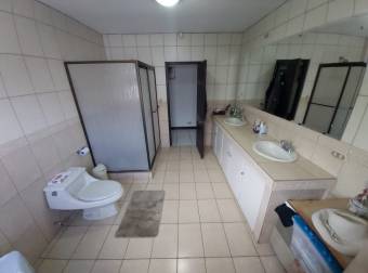 VENTA CASA DE 1 PLANTA EN RESIDENCIAL SANTA ANA POZOS