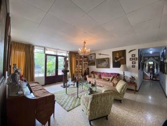 Venta de finca con uso comercial y acceso directo a carretera #26-553 GS