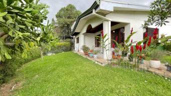 Se vende casa en San Rafael Escazú 27-289