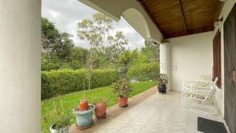 Se vende casa en San Rafael Escazú 27-289