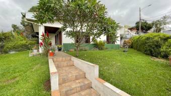 Se vende casa en San Rafael Escazú 27-289