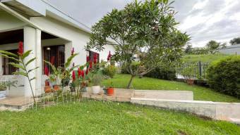 Se vende casa en San Rafael Escazú 27-289