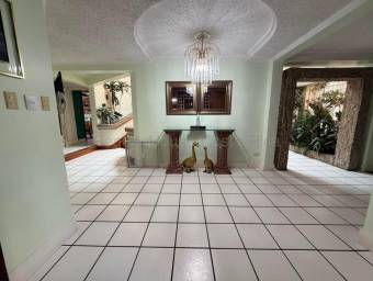 Se vende casa en Sabana San José 27-145