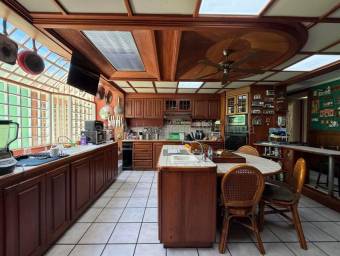 Se vende casa en Sabana San José 27-145