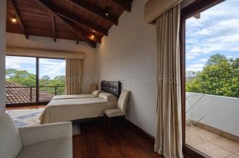 Se vende casa en Granadilla Curridabat 26-1500
