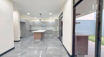 Se Vende Casa para Estrenar en Condominio Distrito San Juan, Tres Ríos 3 Habitaciones y Me