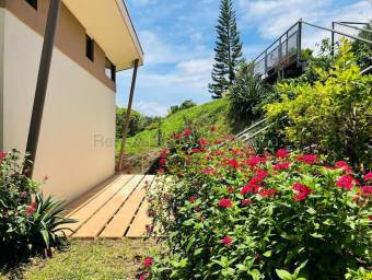 Venta de Casa de dos plantas en San Rafael de Heredia. RAH 27-223