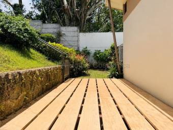 Venta de Casa de dos plantas en San Rafael de Heredia. RAH 27-223