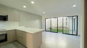 TownHouse Alquiler Guachipelín