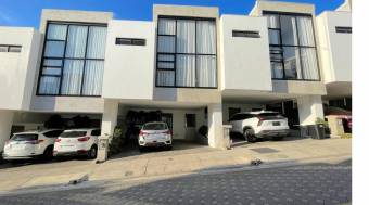TownHouse Alquiler Guachipelín