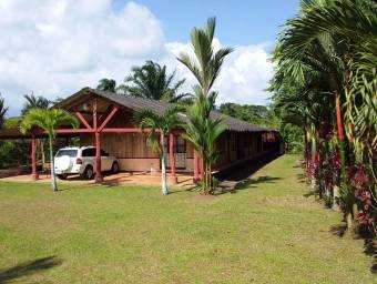 Venta de finca productiva de 77 hectáreas con lagunas y viviendas #26-834 GS