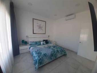 Venta de casa contemporánea de lujo con piscina y mobiliario #26-17 GS Venta de casa contemporánea de lujo con piscina y mobiliario #26-17 GS