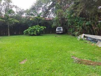 Venta de residencial con 2 casas y 9 apartamentos #26-741 GS