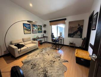 Casa en venta en Escazú cerca Distrito 4