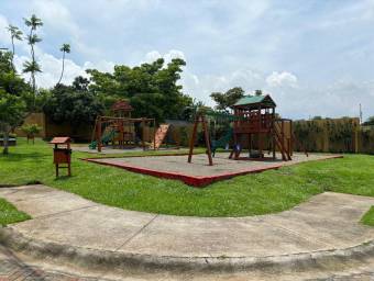 Venta de Lote en San Pablo de Heredia. RAH 27-285