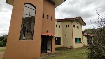 Venta de 2 Casas en San Rafael-Concepción de Heredia. RAH 27-286 INVERSIÓN
