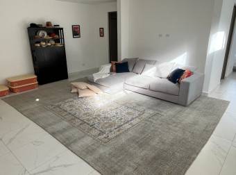 Casa contemporánea a la venta con vista - Escazú