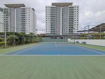 Alquiler de Moderno Apartamento en Condominio Altamira-Heredia 