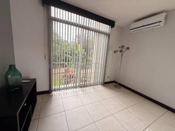 Se alquila apartamento en Pozos Santa Ana 27-297
