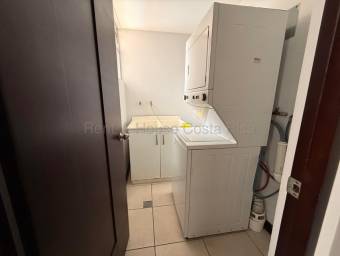 Se alquila apartamento en Pozos Santa Ana 27-297