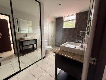 Se alquila apartamento en Pozos Santa Ana 27-297