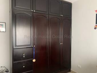 Se vende casa en San Antonio Escazú 26-2166