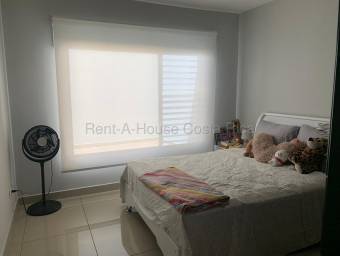 Se vende casa en San Antonio Escazú 26-2166