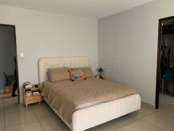 Se vende casa en San Antonio Escazú 26-2166