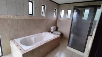 Venta de 2 Casas en San Rafael-Concepción de Heredia. RAH 27-286 INVERSIÓN Venta de 2 Casas en San Rafael-Concepción de Heredia. RAH 27-286 INVERSIÓN