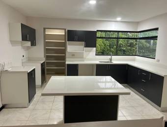 Se Vende Casa en Bello Horizonte, Escazú, San José