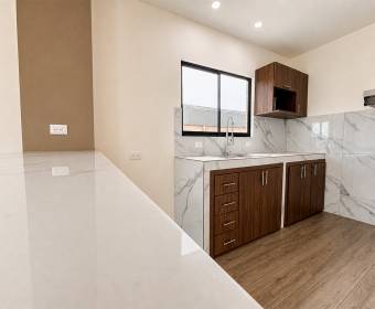 Single-story house with 2 bedrooms for rent in La Guácima, Alajuela Single-story house with 2 bedrooms for rent in La Guácima, Alajuela