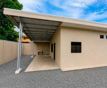 Single-story house with 2 bedrooms for rent in La Guácima, Alajuela Single-story house with 2 bedrooms for rent in La Guácima, Alajuela