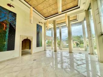Venta de mansión de ultra lujo con piscina, cine y vistas panorámicas #26-1357 GS