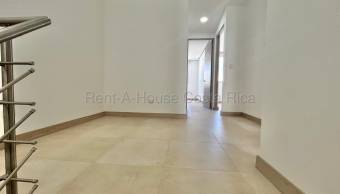 Se alquila casa en La Ribera Belén 26-1991