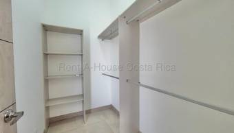 Se alquila casa en La Ribera Belén 26-1991