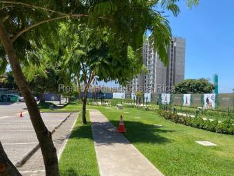 Se vende apartamento en Ulloa Heredia 27-24